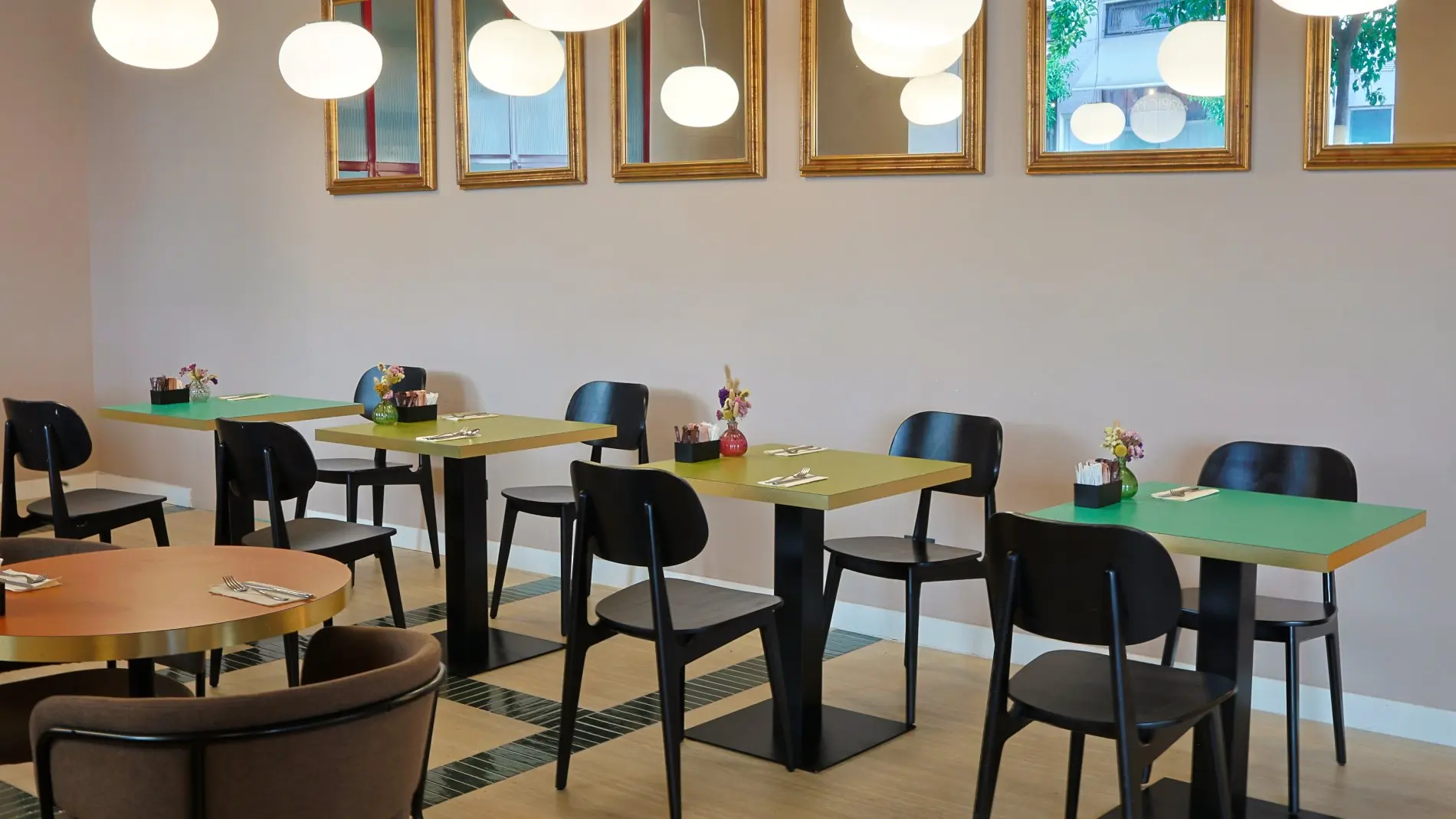 Design breakfast room with colorful tables and large gold-framed mirrors for a chic atmosphere. - Barberini 16 Boutique Hotel, BZAR hotels in Rome